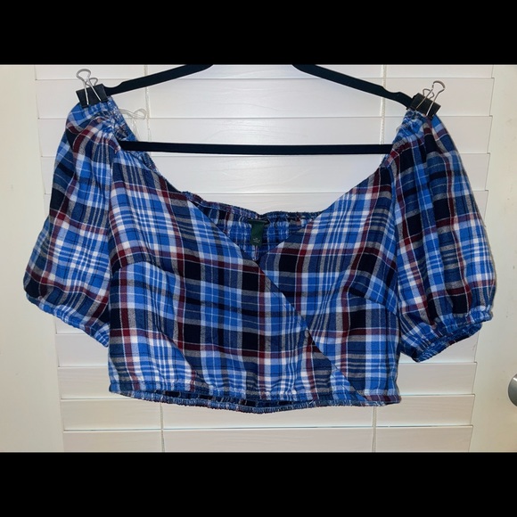 New $5 with 2+ bundle. Plaid off the shoulder crop top - Picture 1 of 3